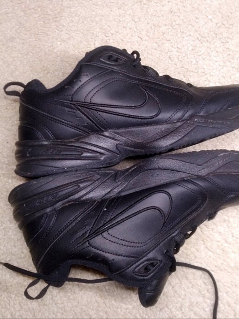 Nike Air Monarch